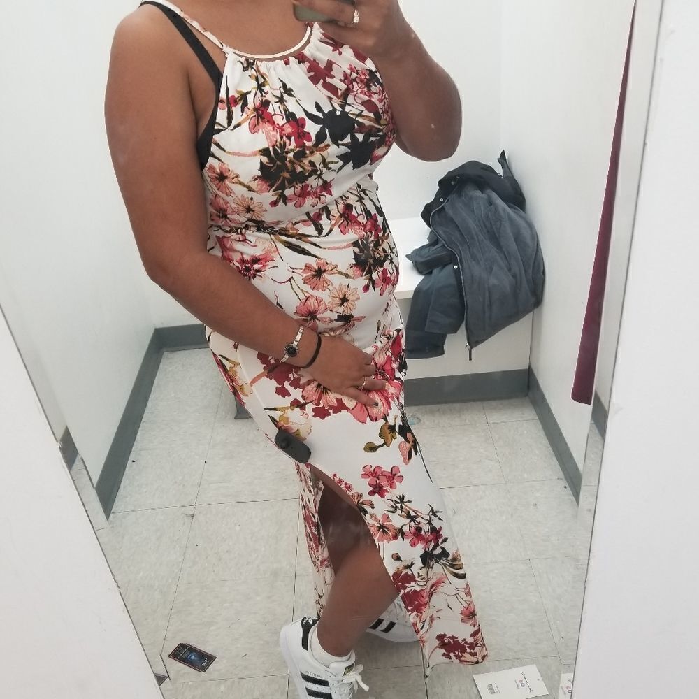 Dress - Picture 1 of 7